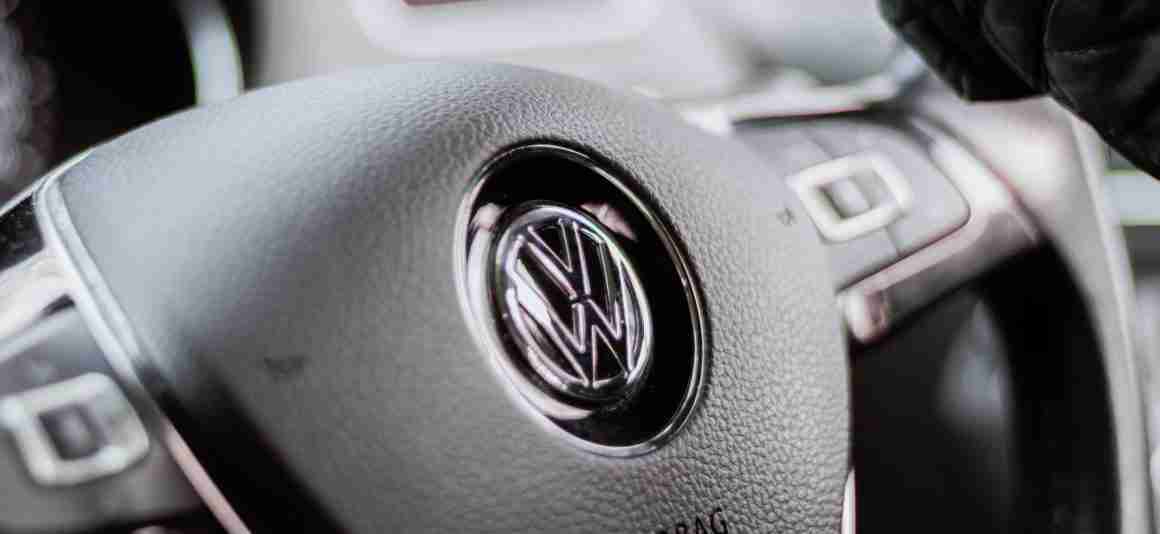 volkswagen-logo-stuur-zwart