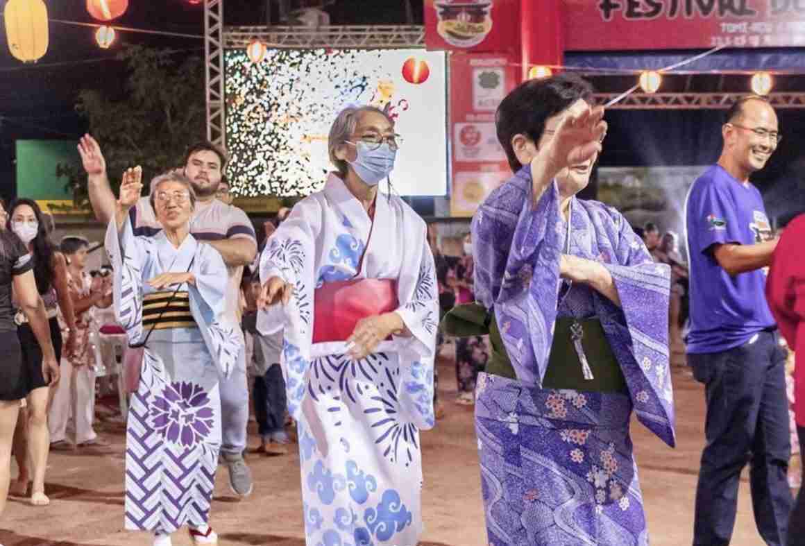 bon-ōdori-japan-dans