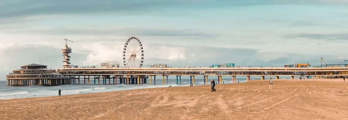 scheveningen-strand-pier.jpg