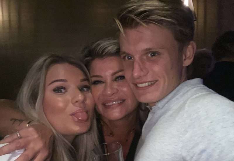 Vrouw Van Maurice Steijn Priscilla Steijn Met Haar Kinderen