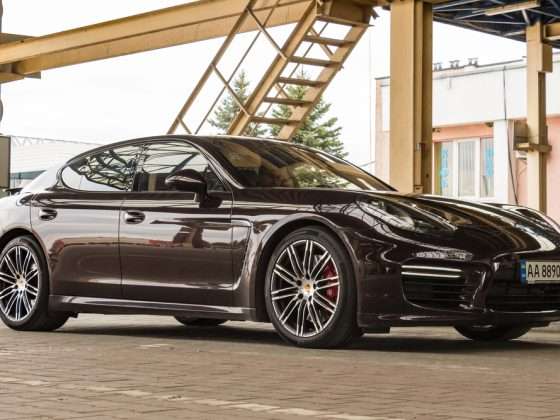 Porsche Auto